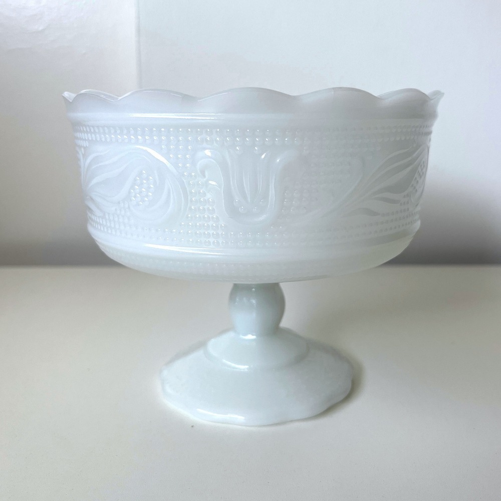 E.O. Brody M6000 White Milk Glass Pedestal Compote Bowl Scalloped Edge